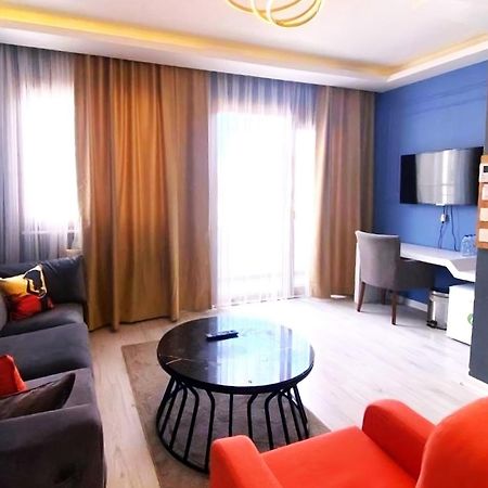 Taksim Leon'S Hotel อิสตันบูล ภายนอก รูปภาพ