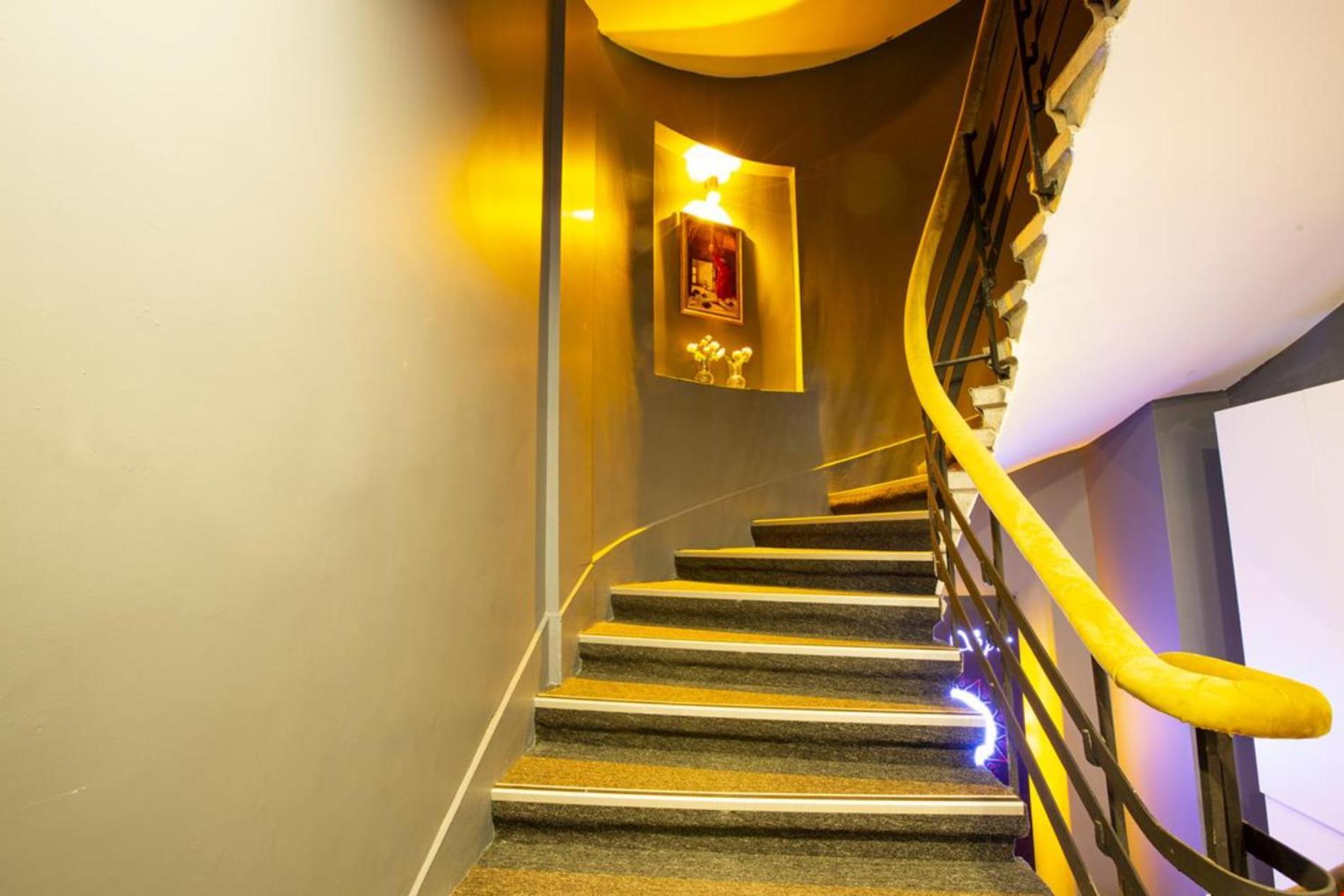 Taksim Leon'S Hotel อิสตันบูล ภายนอก รูปภาพ